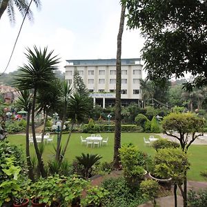 Hotel Hillock